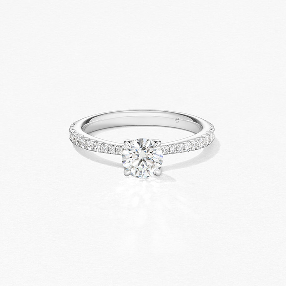 Hearts On Fire Platinum Vela Cathedral 0.32 Ct Center With 0.32 Ct Sides Engagement Ring
