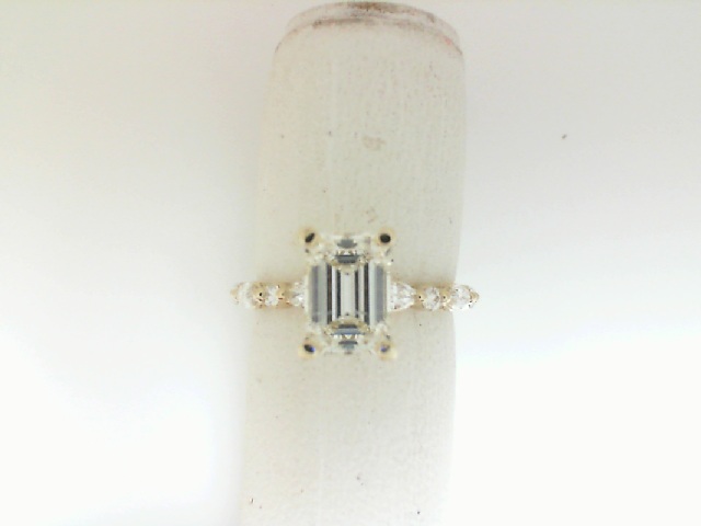 Tacori 14 Karat Yellow Gold 1.51 Emerald Cut Diamond I SI2 Engagement Ring With Round/Pear Diamond Sides 0.41 ct.
GIA certificate and laser inscription:  6535036560
Origin: 81761561
Size 6.5
