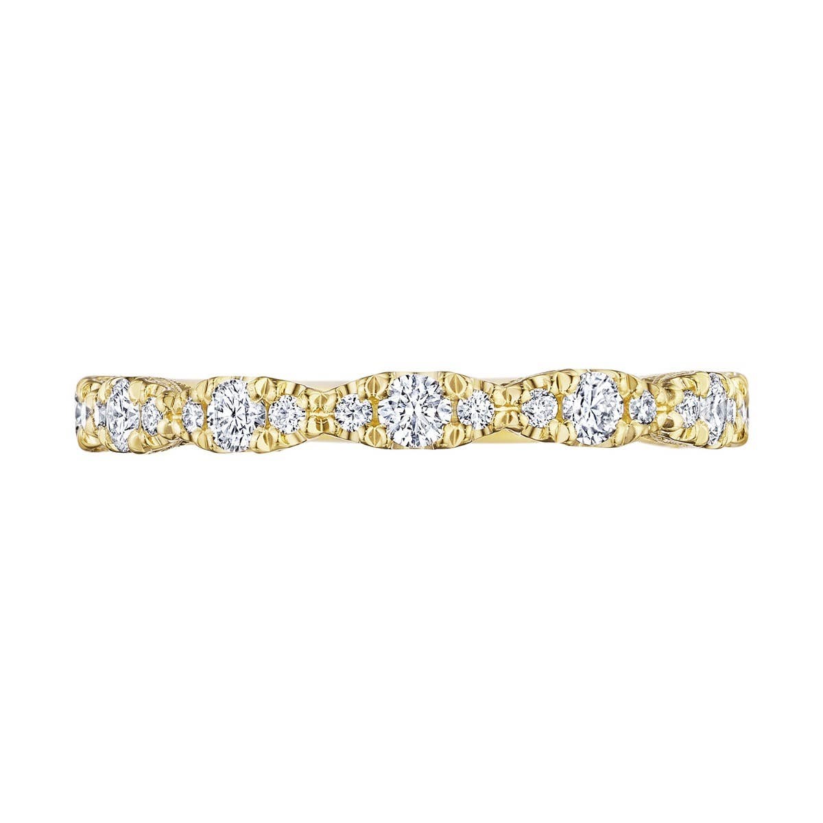 Tacori 18 Karat Yellow Gold Petite Crescent Marquise Shape Design Detail Wedding Band 0.36Ctw