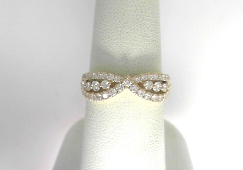 14 Karat Yellow Gold  Fashion Ring With 51=0.74Tw Round Diamonds 
Ring Size: 6.5