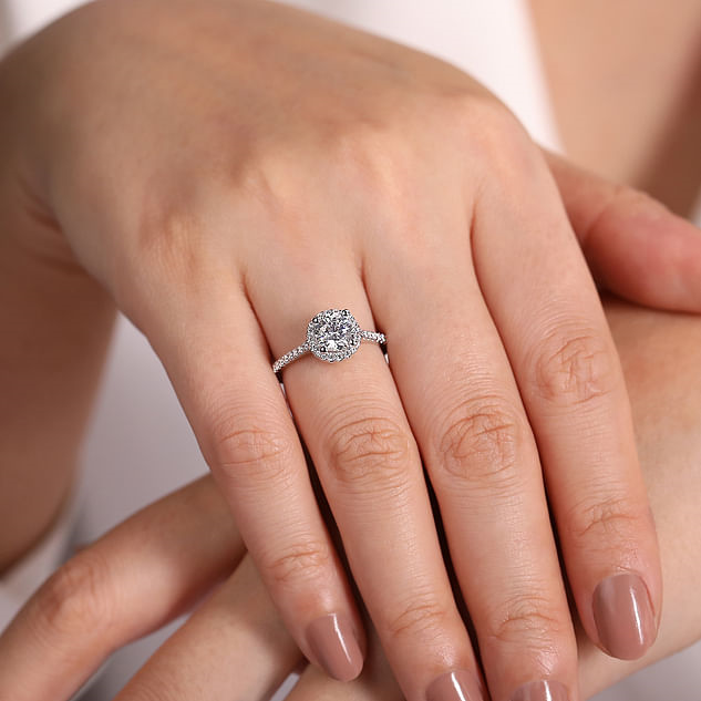 https://www.bsa-images.com/ackermanjewelers/AckermanJ/Inbox/140-04400