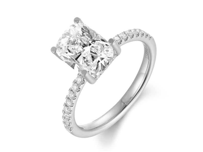 Platinum Semi-Mount Ring With 18=0.17Tw Round Diamonds And 20=0.07Tw Single Cut
Ring Size 7