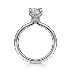 Gabriel & Co platinum diamond collar solitaire 0.05 ct
size 6.5