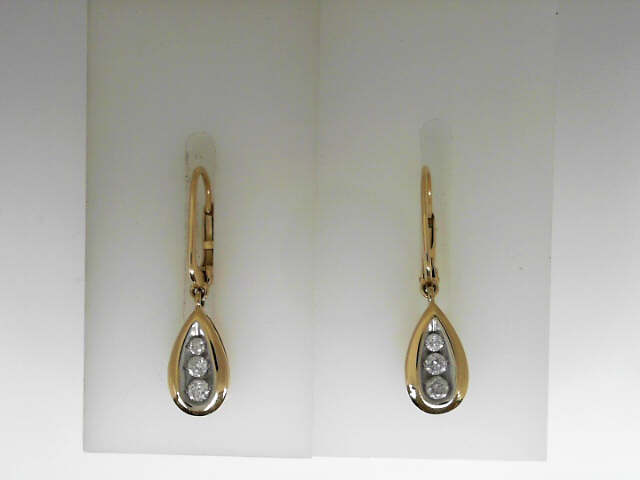 ESTATE  Yellow Gold 14 Karat dangle earring  With .20Tw Round Diamond on lever back