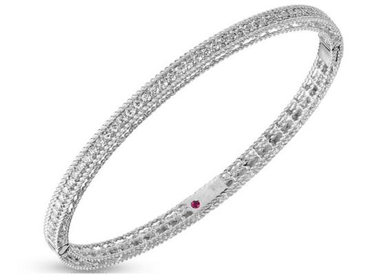 Roberto Coin: 18 Karat White Gold Symphony Princess Bangle Bracelet With 0.61Tw Round Diamonds
Length/Size: 48x58mm