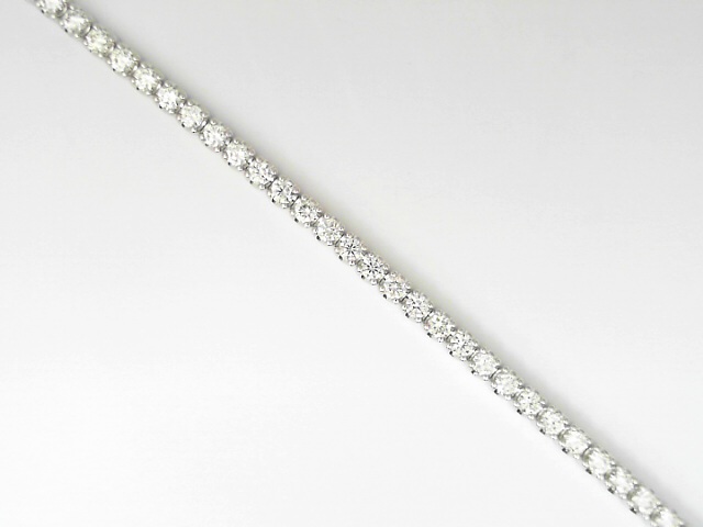 14 Karat White Gold Round Brillinat Cut Diamond Line Bracelet 3.00 Cts
Length/Size: 7 Inch