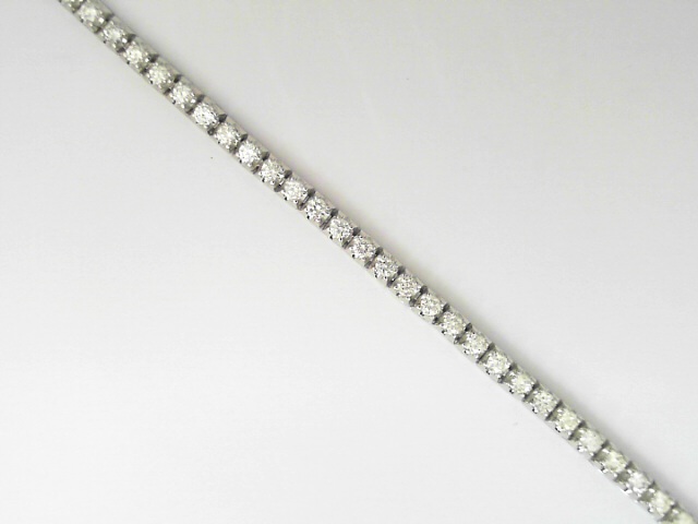 Platinum Round Brillinat Cut Diamond Line Bracelet 1.91 Cts
Length/Size: 7.5 Inch