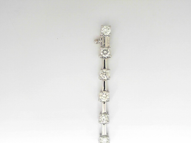 https://www.bsa-images.com/ackermanjewelers/AckermanJ/Inbox/170-03009