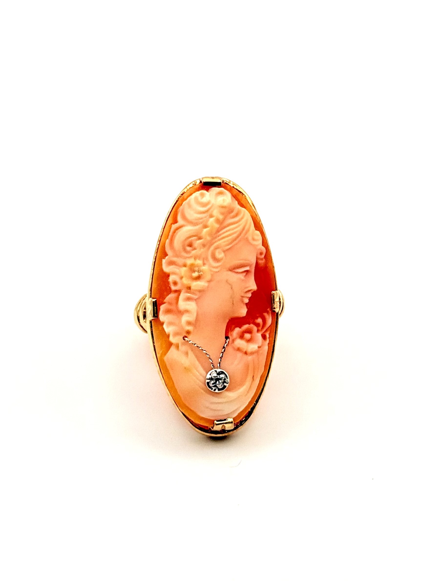 Estate10 Karat Yellow Gold Fashion Cameo Ring (AS IS)
 Ring Size: 7