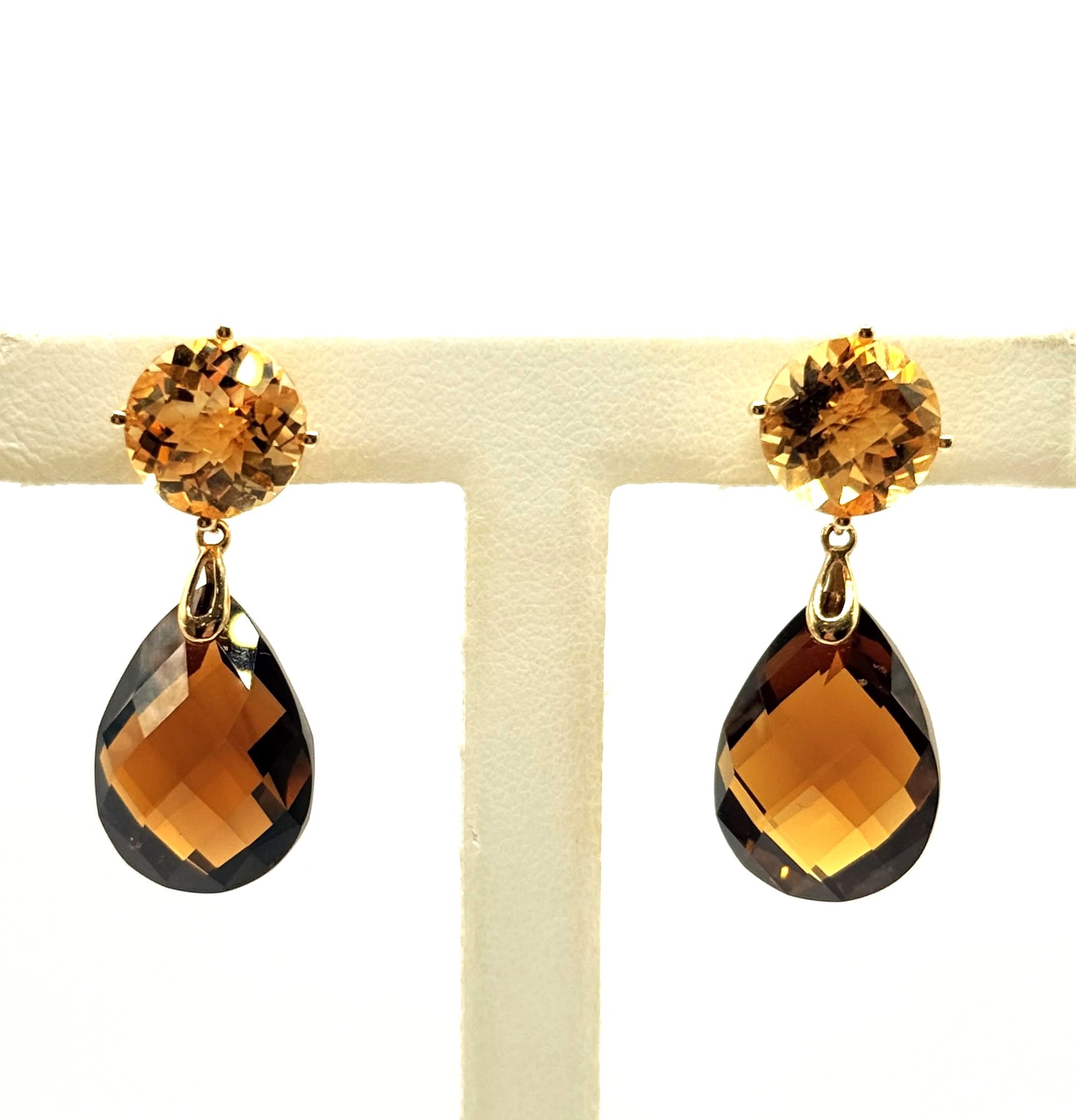 14 Karat Yellow Gold Citrine and Smokey Quartz  Dangle Earrings
10mm Citrine/13x18 Smokey BBriolette