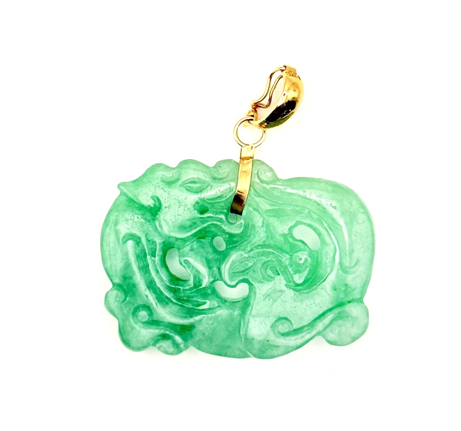 Estate14 Karat Yellow Gold Jade Carved Dragon Pendant