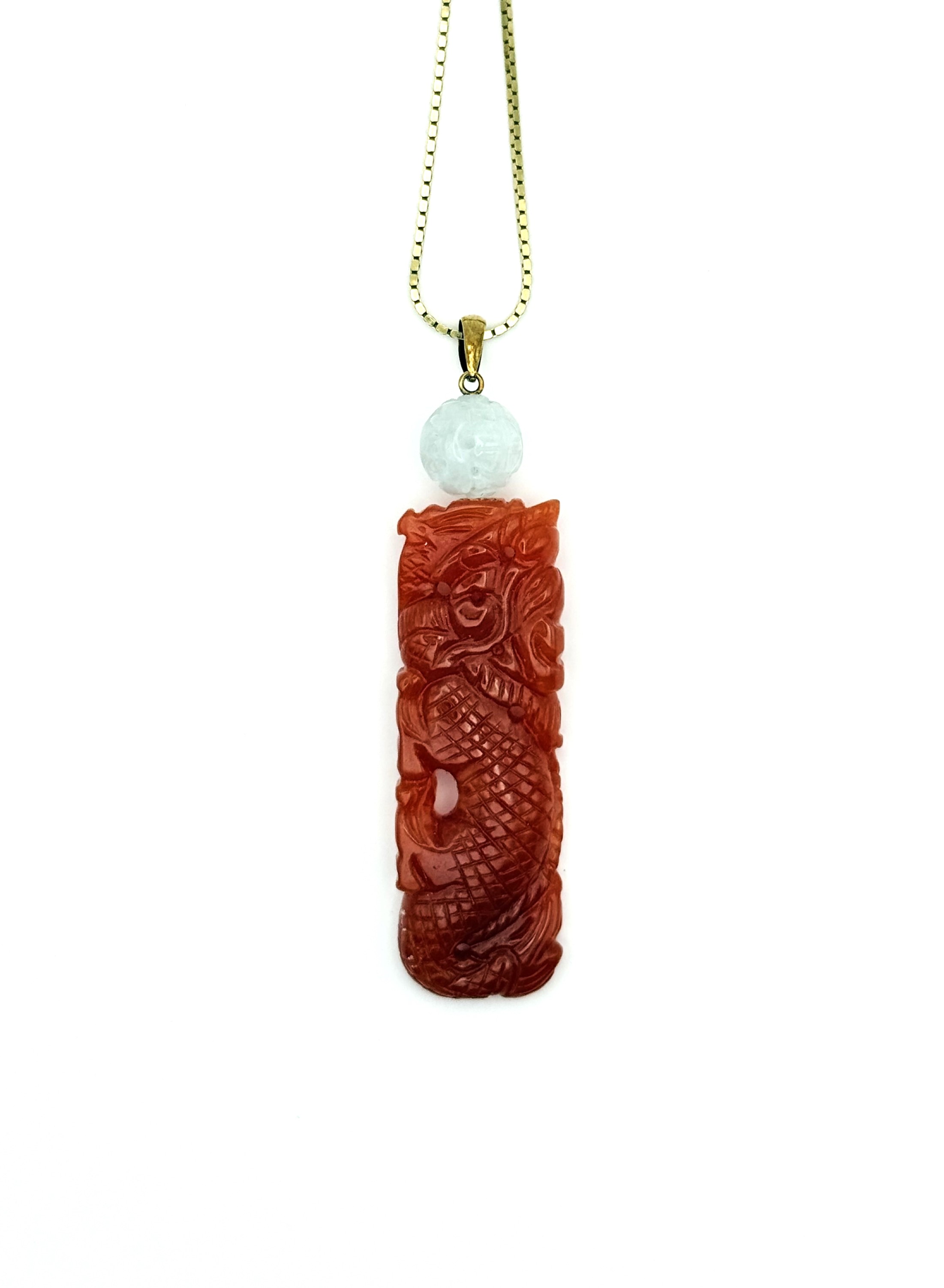 Estate14 Karat Yellow Gold Carved Dragon Jade Pendant on Flat Cobra Chain
Length: 16