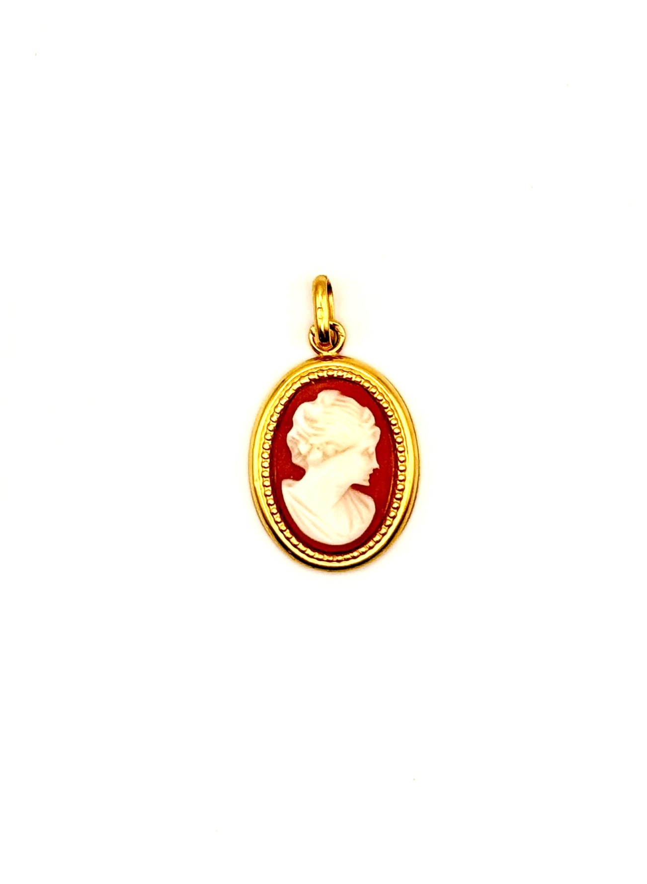 eSTATE18 Karat Yellow Gold Small Cameo Pendant