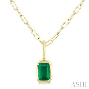 14 Karat Yellow Gold 6 X 4 Emerald Cut Emerald Bezel Pendant
18 Inch Petite Paperclip
