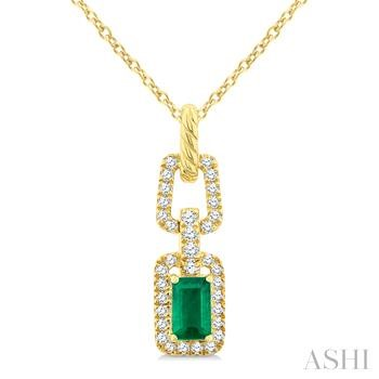 14 Karat Yellow Gold 5 X 3 Emerald And Diamond 0.15 Ct Link Pendant
18 Inch