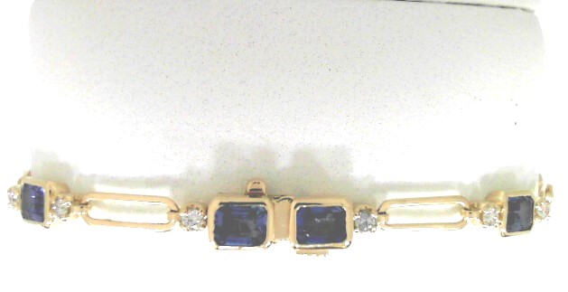 https://www.bsa-images.com/ackermanjewelers/AckermanJ/Inbox/240-01335