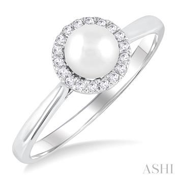 10 Karat White Gold 5 Mm Pearl Single Cut Round Diamond Halo Ring 0.07 Ct
Ring Size : 6.5