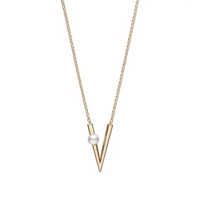 Mikimoto 18 Karat Yellow Gold 6.0 mm Akoya Pearl A+ V Code Pendant 
27.5 inch adjustable