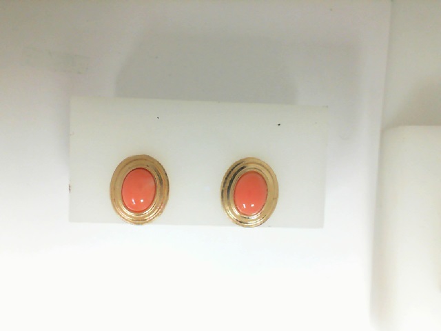ESTATE  Yellow Gold 14 Karat oval Coral   Earrings