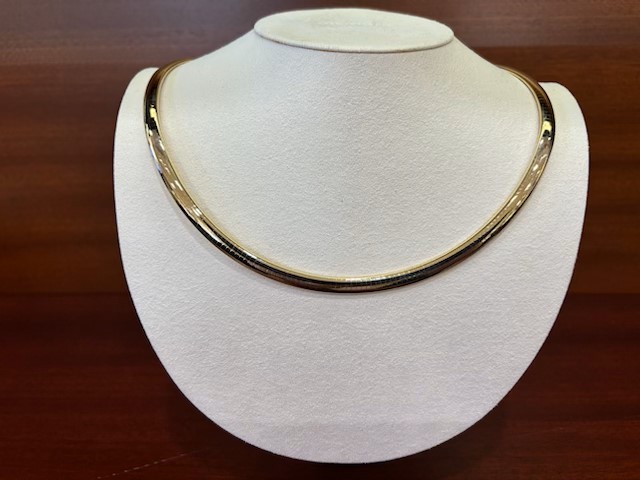 Estate Sale 14 Karat Yellow Gold 6 mm Omega  Chain 16