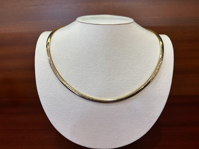 Estate Sale 14 Karat Yellow Gold Omega  Chain 18