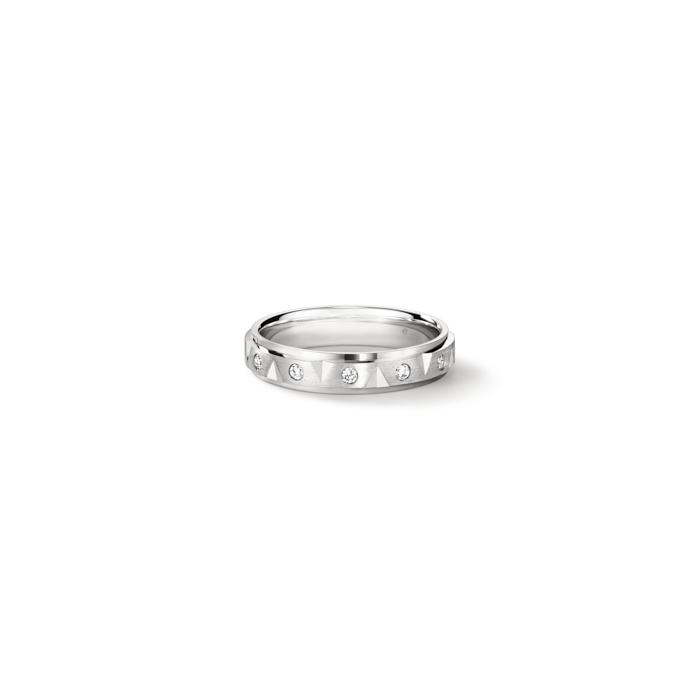 Hearts On Fire Platinum 0.22 ct Diamond Love Chevron Wedding Band
size 6.5