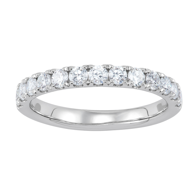 https://www.bsa-images.com/amidonjewelers_2018/images/Armadani_Bridal%20Program%20Images_BA1650.jpg