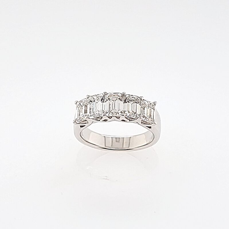 Lab Grown - 14Kw 2.51Cttw Emerald Cut 5 Stone Diamond Band  .48CT F VVS2 LG56128667  .51CT H VS2 LG561286681  .51CT G VS2 LG561286683  .49CT G VVS2 LG561286674  .52CT F VS1 LG561286689