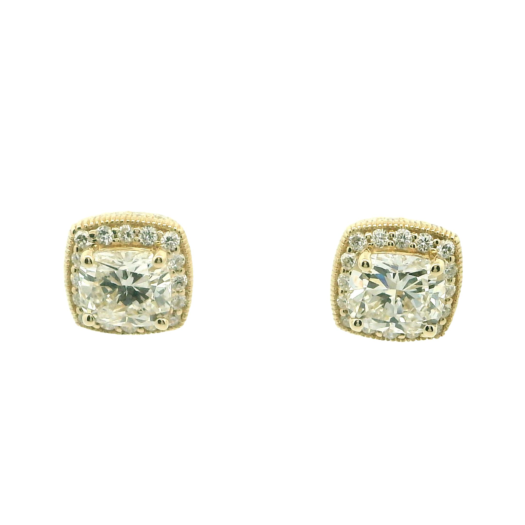 Gift exclusive square shape diamond earrings online – Radiant Bay