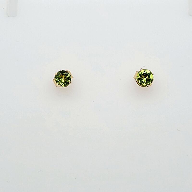 14ky 5mm Peridot Studs