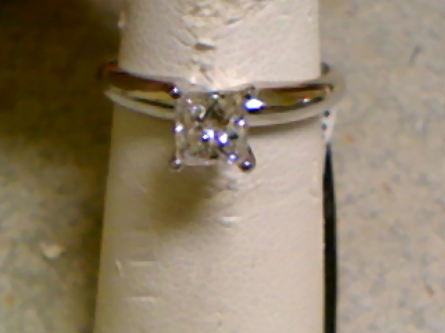 .71CT PC DIA SOL                                           
DISPLAY