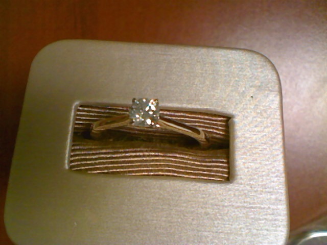 1/3CT RND SOL DISPLAY SUPREME