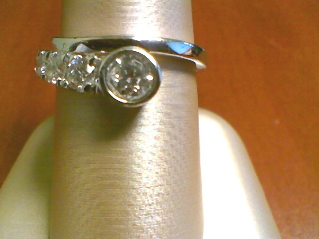 1CT RND DIA ONE SIDE BYPASS RING