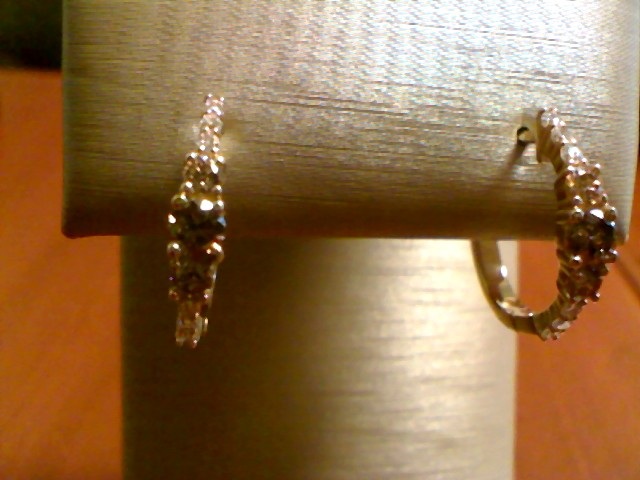 EMERLIGHT 1/2CT DIA HOOP