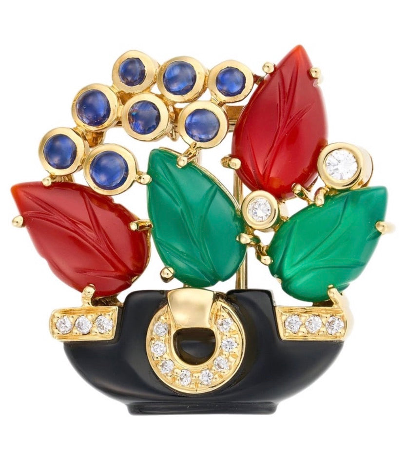 Cartier France Brooch/Pendant, 16 Round Brilliant Cut Diamonds 0.20cttw G-H VS1-VS2, 8 Sapphire Cabochon 1.00cttw, 2 Carnelion Carved, 2 Chalcedony Carved, 1 Onyx Freeform 18K Yellow Gold 14.14g. Serial # 913923. All Weights Estimated.