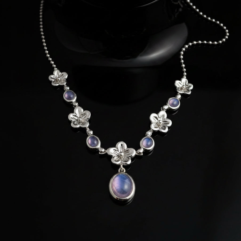 Designer Necklace, 5 Cat's Eye Alexandrite Cabochon 1.99 cttw  Platinum 4.92g. All Weights Estimated.