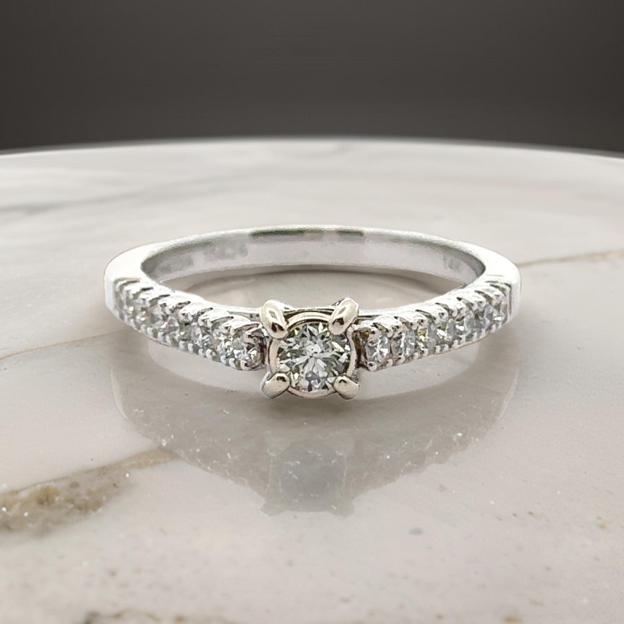 Carrizza Ring, 1 Round Diamond 0.26 ct G-H SI1-SI2, 14 Round Diamond 0.29ct  G-H SI1-SI2, 14K White Gold 3.37g