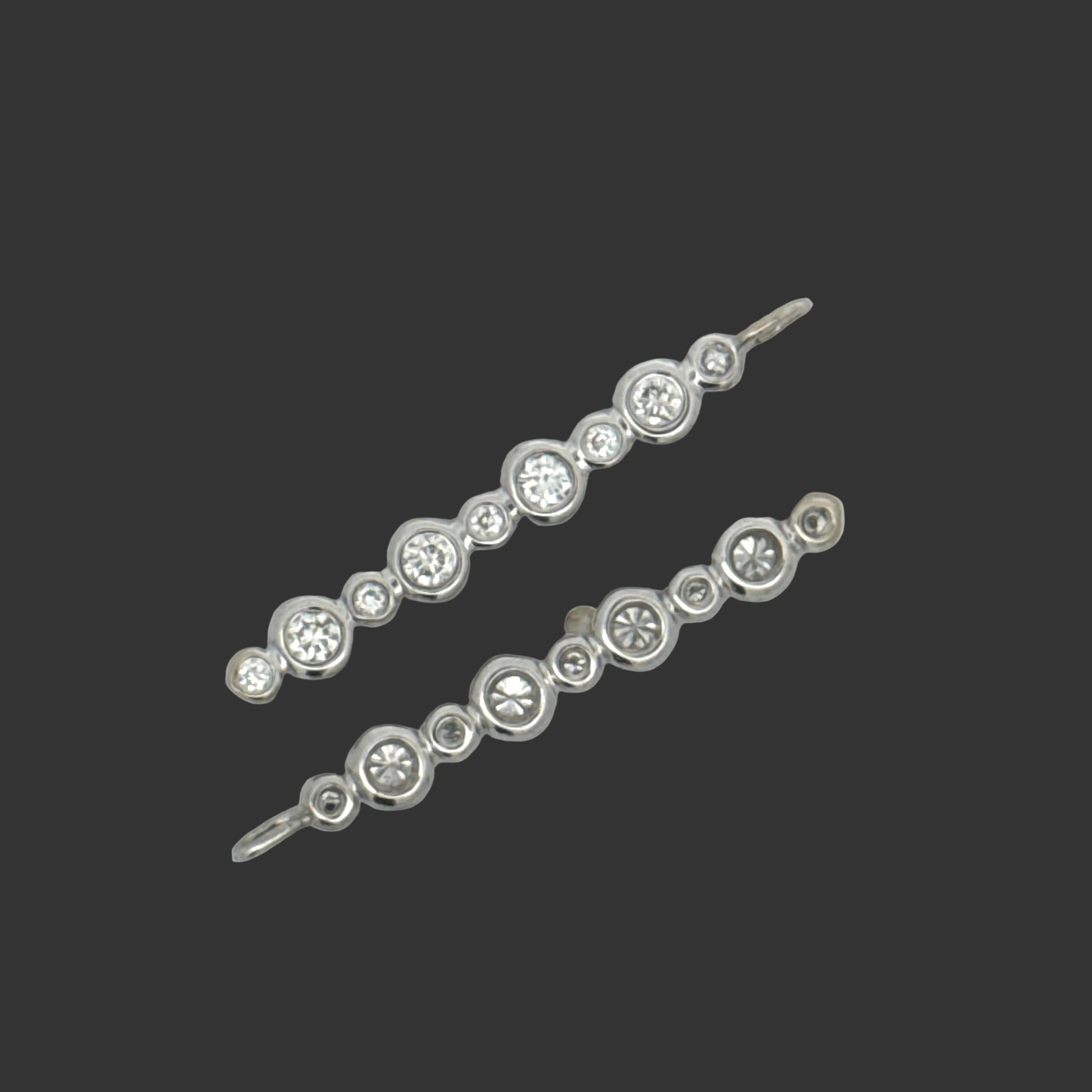  Pendant 9 Round Brilliant Cut Diamond 0.25cttw.  G-H VS2-SI1 18K White Gold 0.85g