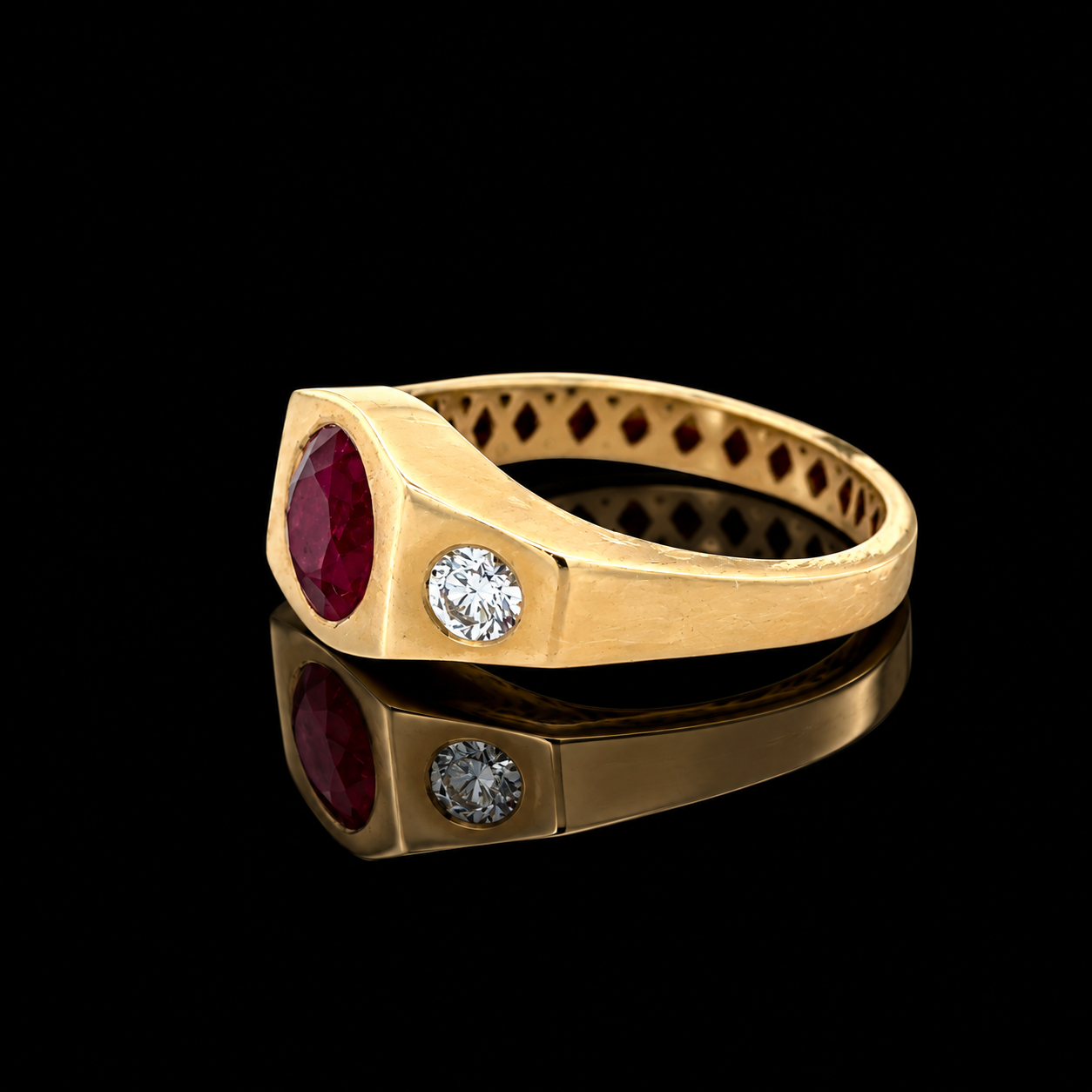 Estate Ring, 2 Round Brilliant Cut Diamond 0.35 cttw ,1 Ruby Round 1.80 ct  14K Yellow Gold 4.60g. All Weights Estimated.