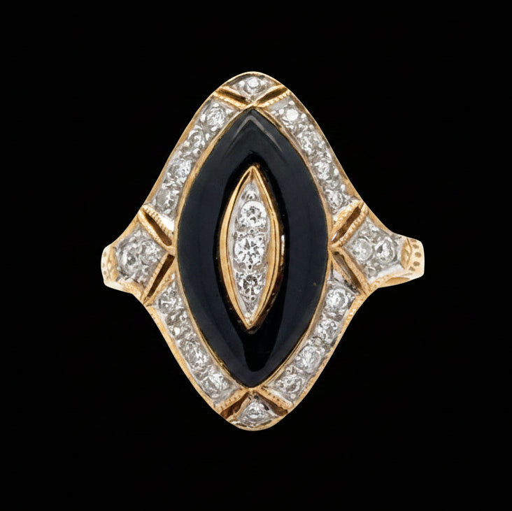 Vintage Ring RBC Diamond 0.25ct  G 18KT YG 4.10g ,All Weights Estimated