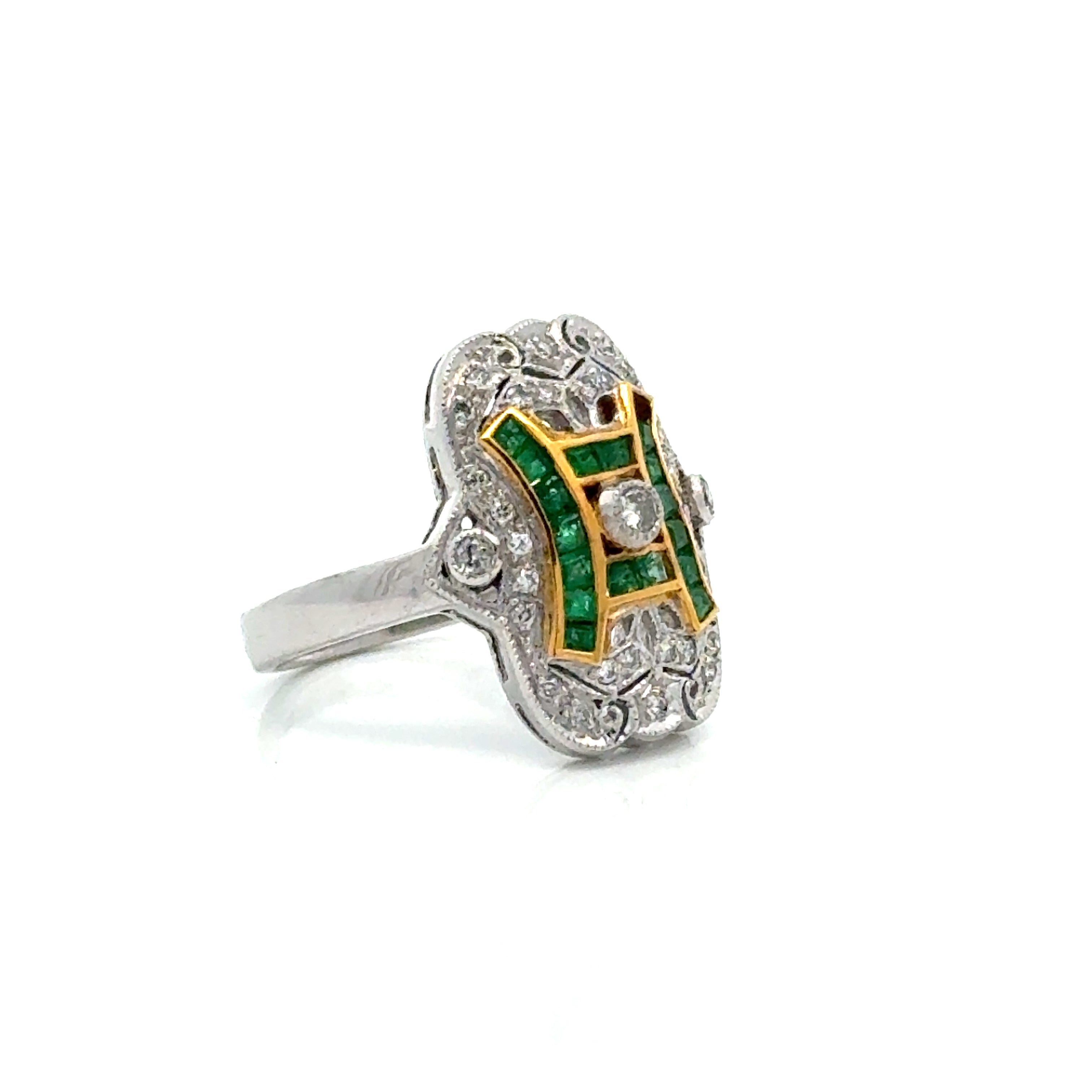Vintage Ring RBC Diamond 0.50cttw  G/H Emerald  PC 0.40cttw  18KT WG 7.10g ,All Weights Estimated