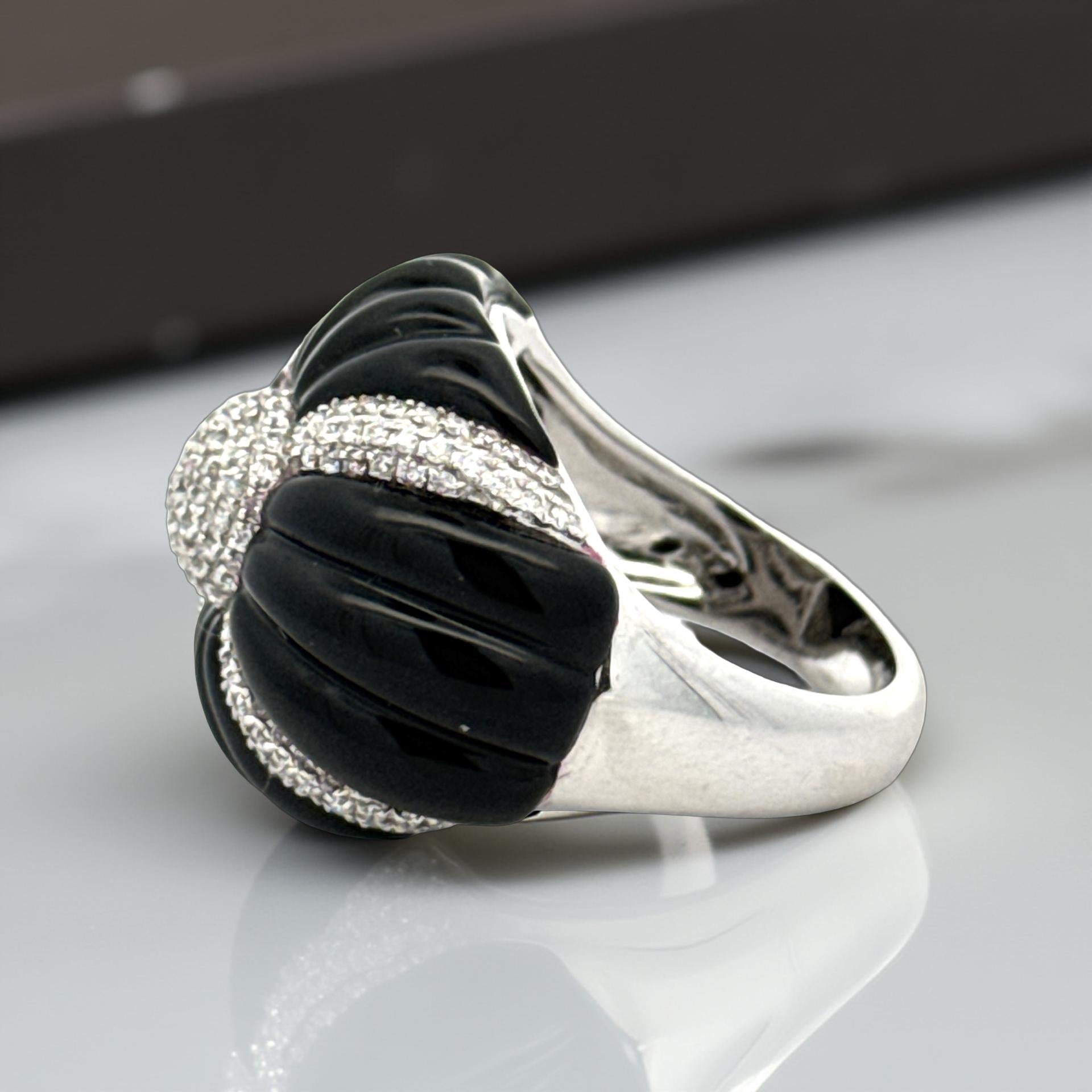 Effy Ring, Diamond 0.63ct H-I SI2-I1, Onyx 9.80ct, 14K White Gold 9.77g