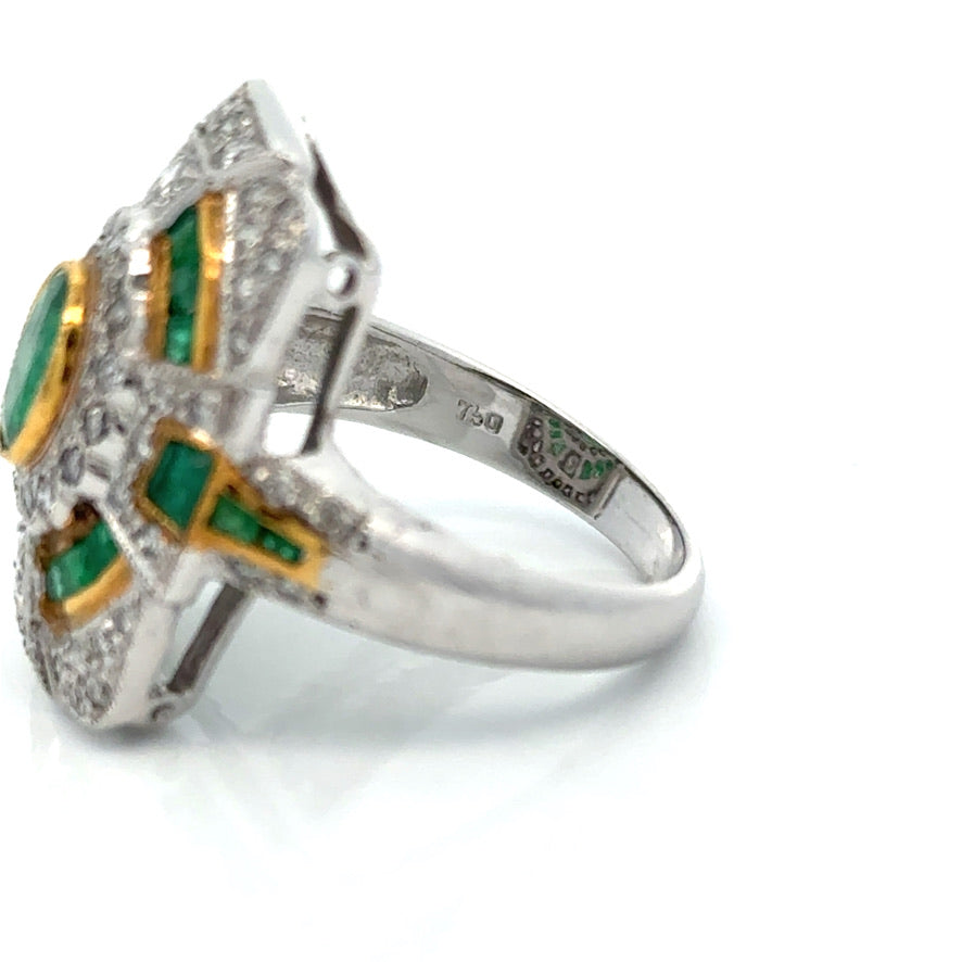 Vintage Ring RBC Diamond 0.71cttw  G/H Emerald  OVAL/PC 1.93cttw  18KT YG 9.80g ,All Weights Estimated
