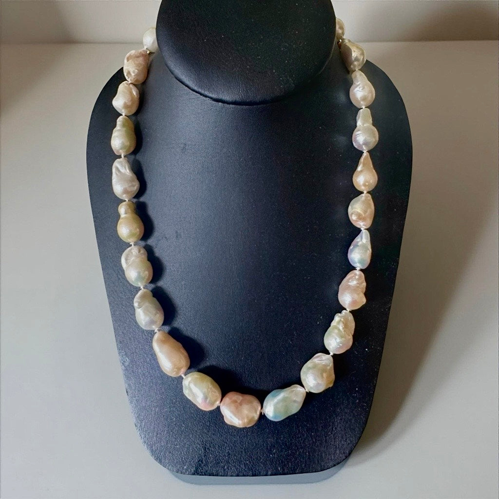 Estate Necklace, 2 Round Diamond 0.04cttw  G-H VS1-VS2, 25 11x 14 mm South Sea Pearl Baroque Cut White-Light Rose 14K Yellow Gold 2.67g