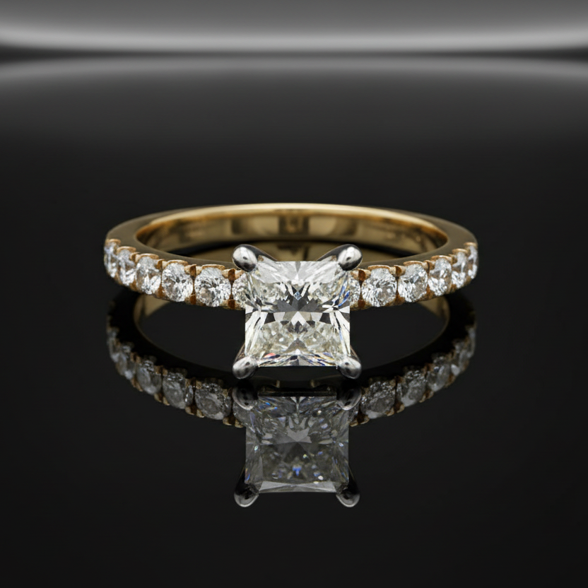 Venetti Ring, 1 Princess Cut Diamond 0.69 ct I-J SI2, 12 Round Diamond 0.39 cttw, 14K Yellow Gold 2.75g