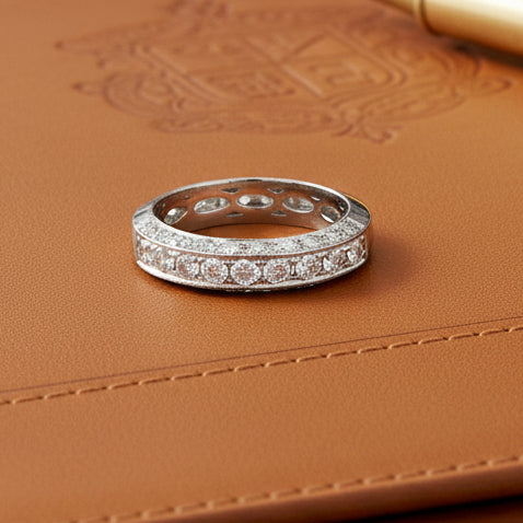 Estate Ring Round Brilliant Cut Diamond 1.60cttw.  G-H VS2-SI1 18K White Gold 4.70g (All Weights Estimated)