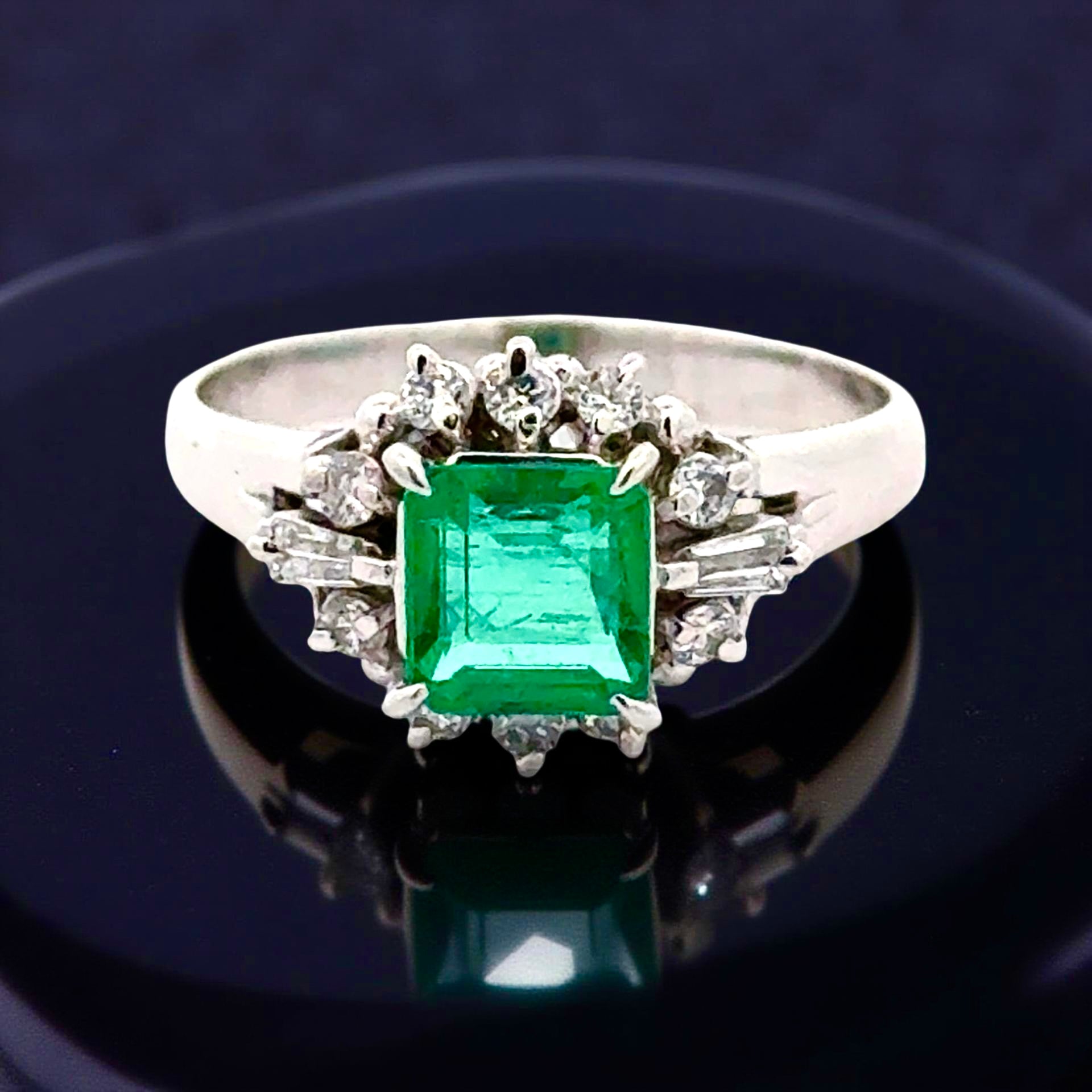 Estate Ring, 12 Mixed Cut Diamond 0.28 ct  G-I VS2-SI1,1 Emerald Emerald Cut 1.02 ct  Platinum 5.53g
