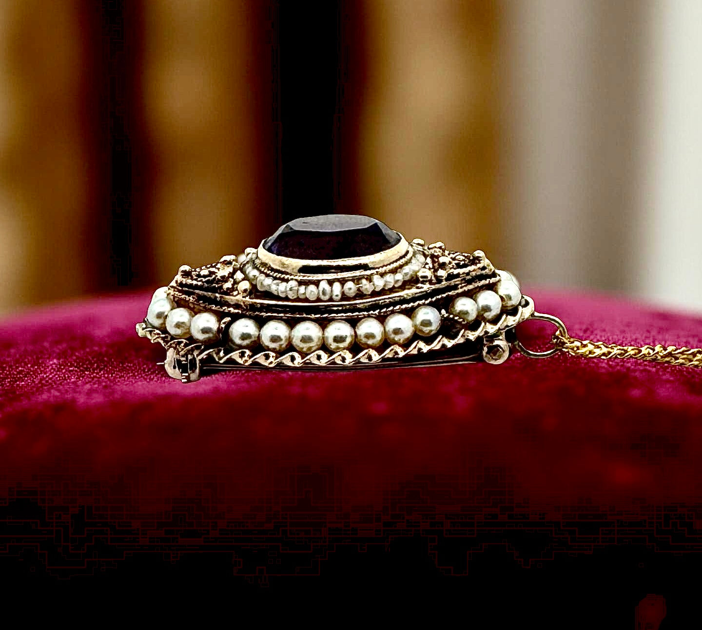Estate Necklace,1 Amethyst Oval 3.08 ct , Seed Pearls 14K Yellow Gold 10.60g