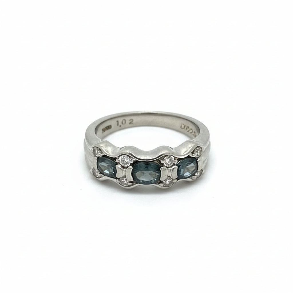 Estate Ring, 8 Round Brilliant Cut Diamonds 0.25cttw H-I SI1-SI2, 3 Alexandrite Ovals 1.02cttw Bluish-Green to Purple Pink, Platinum 8.54g. Weights Estimated.
