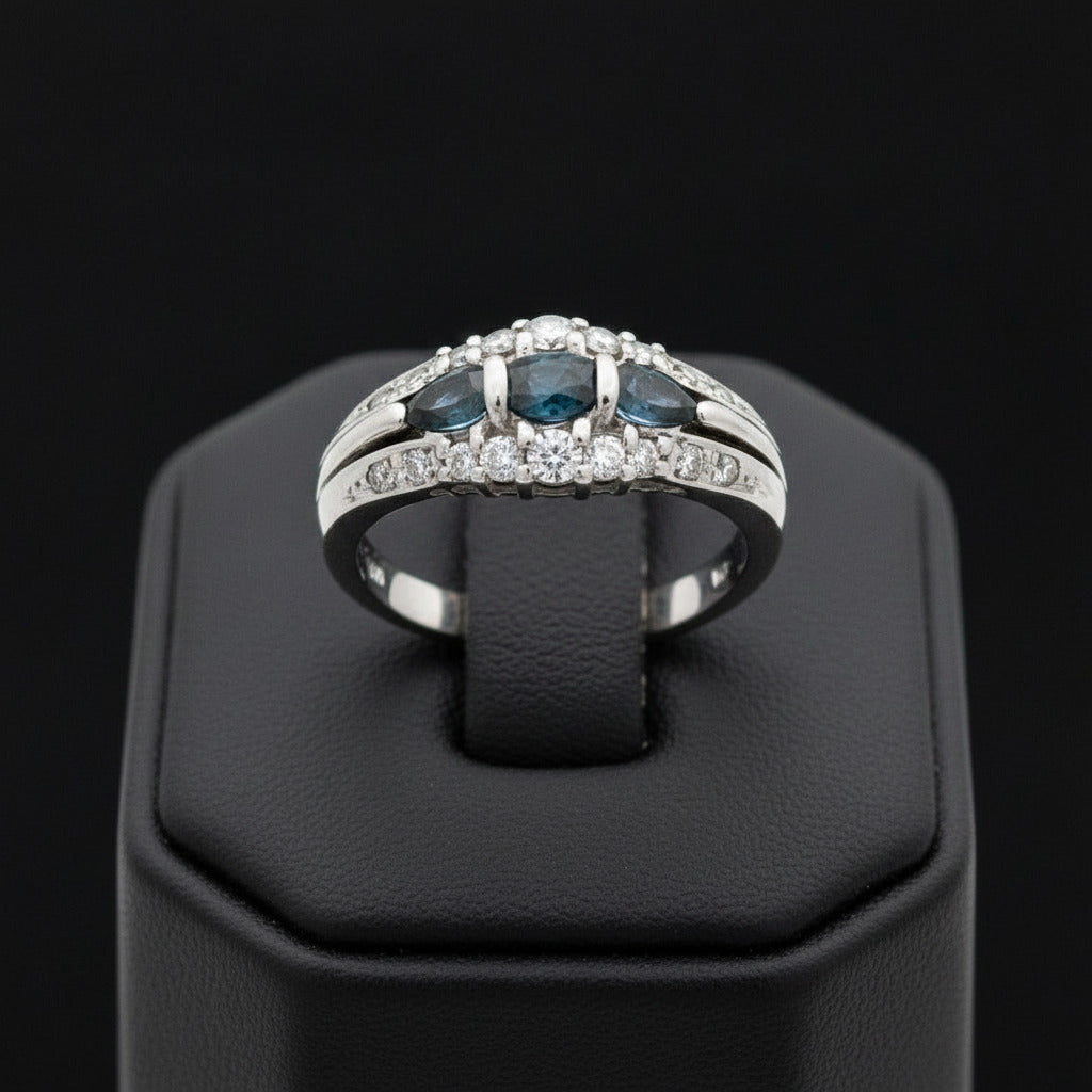 Estate Ring, Round Brilliant Cut Diamonds 0.39cttw G-H VS1-VS2, 3 Alexandrite Ovals 0.45cttw Green-Blue to Purple-Pink, Platinum 10.22g. Weights Estimated.